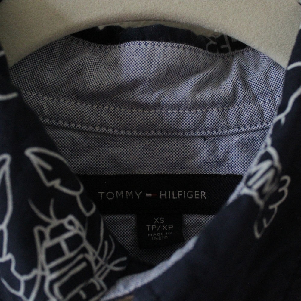 Tommy Hilfiger Lobster Short Sleeve Button Up Shirt - Picture 5 of 7